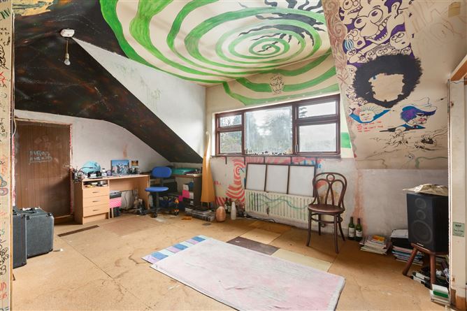 31 Whitebarn Road, Churchtown, Dublin 14
