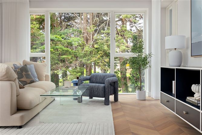 https://photos-a.propertyimages.ie/media/1/3/5/4976531/c04e85d0-2270-45b6-b67b-b0de08ade4ac_l.jpg