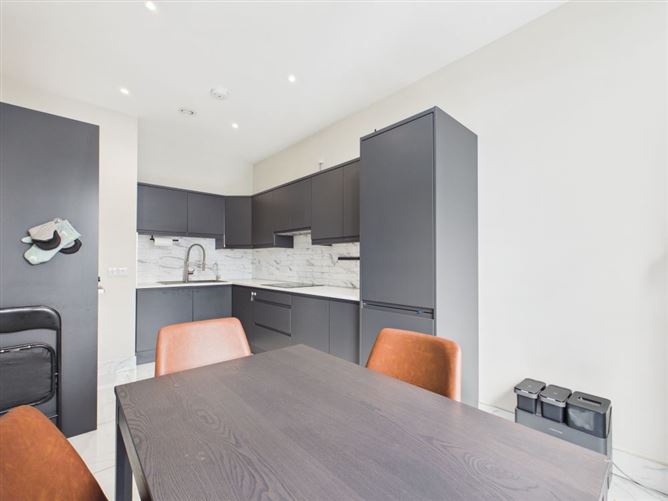 10 The Groves, Glounthaune, Cork