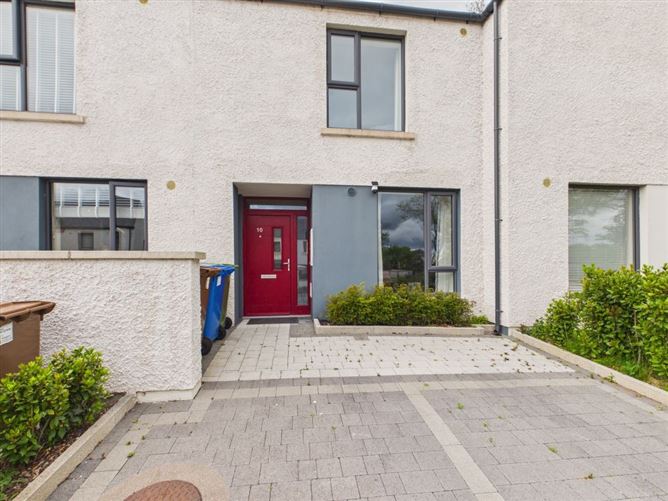 10 The Groves, Glounthaune, Cork