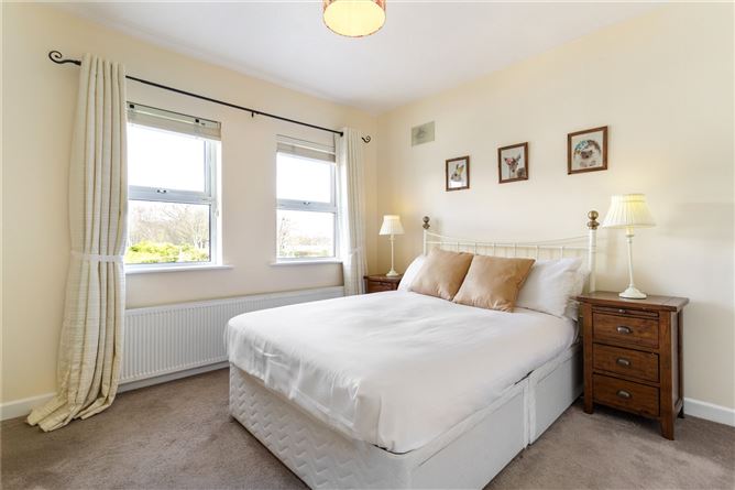 97 Castleknock Elms, Castleknock, Dublin 15