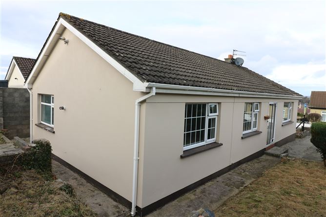 45 Woodland Heights, Carrick-on-Suir, Tipperary