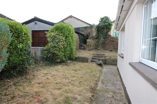 45 Woodland Heights, Carrick-on-Suir, Tipperary