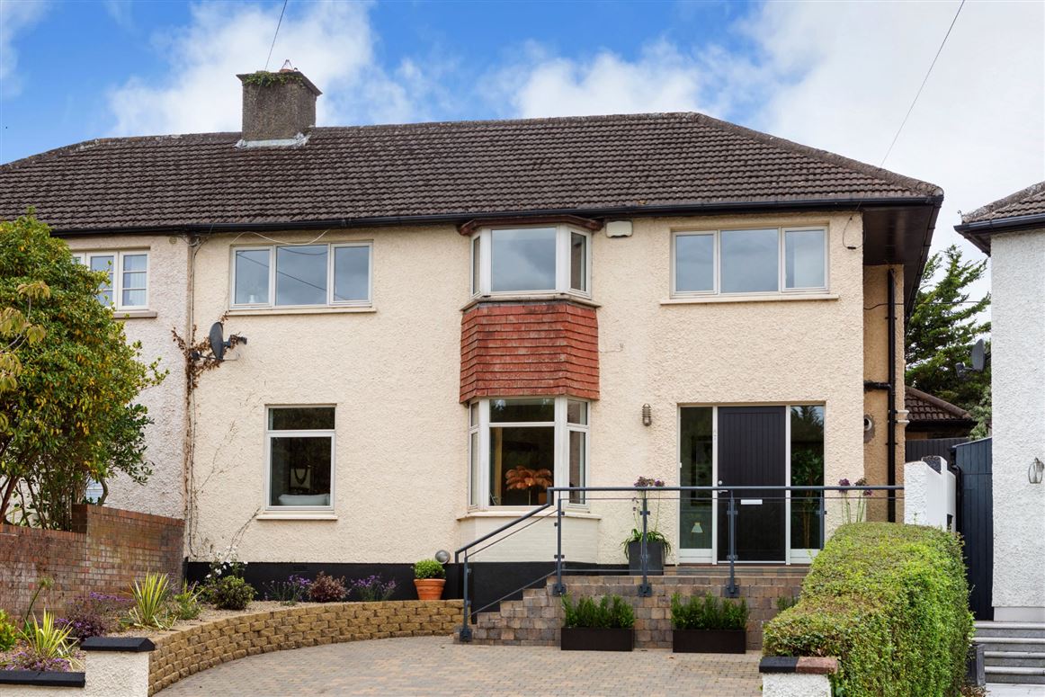 67 Glenomena Park, Booterstown, Co. Dublin