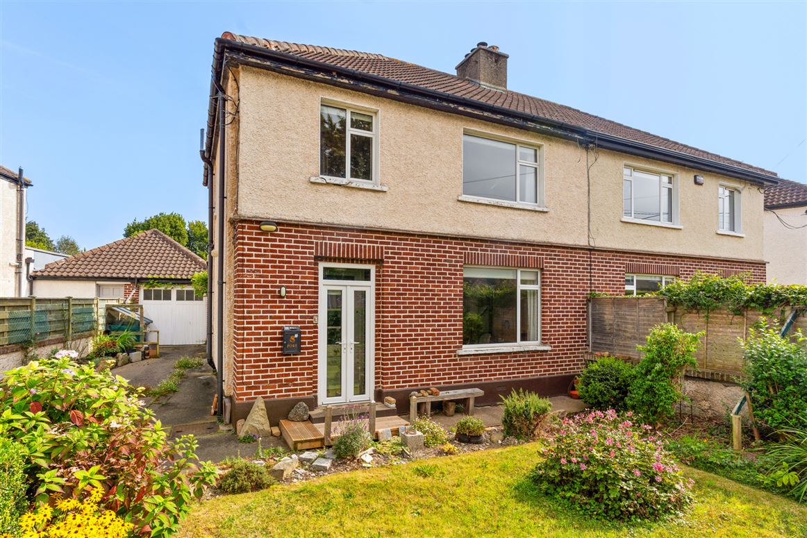 39 Dundela Park, Sandycove, Co. Dublin