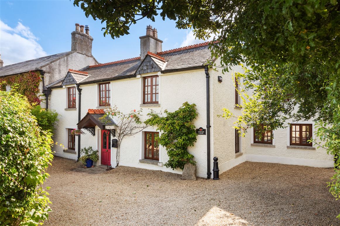 Ashton Lodge, Kilgobbin Road, Sandyford, Dublin 18
