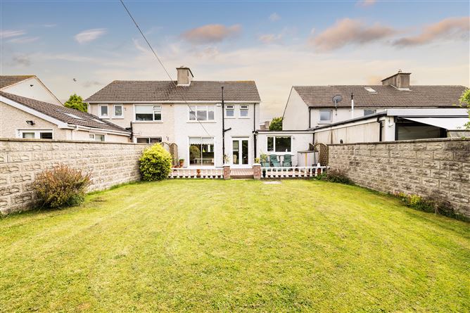 https://photos-a.propertyimages.ie/media/1/3/6/4938631/d348d3d8-4a61-4af8-8e5c-be9fcb5c06f7_l.jpg