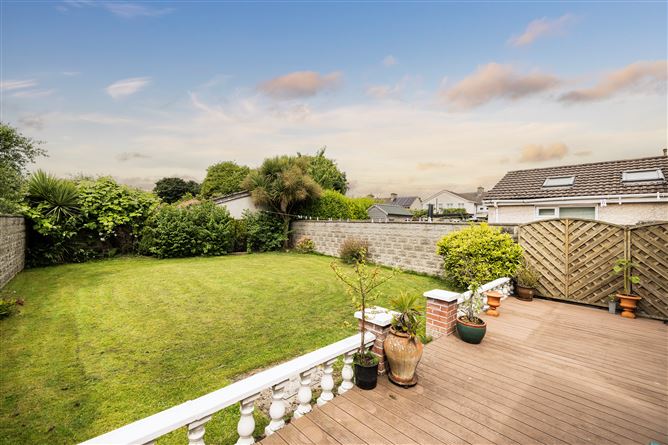 https://photos-a.propertyimages.ie/media/1/3/6/4938631/d348d3d8-4a61-4af8-8e5c-be9fcb5c06f7_l.jpg