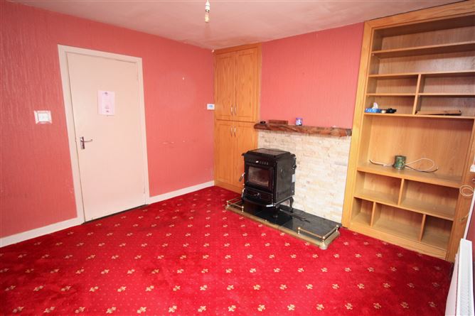 No.22 The Demesne, Longford, Longford