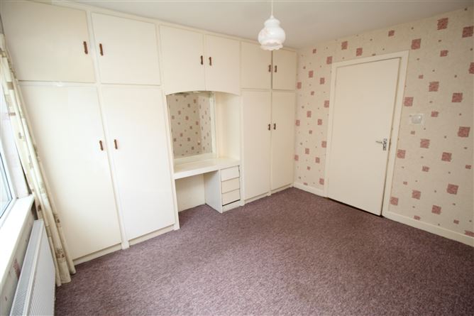 No.22 The Demesne, Longford, Longford