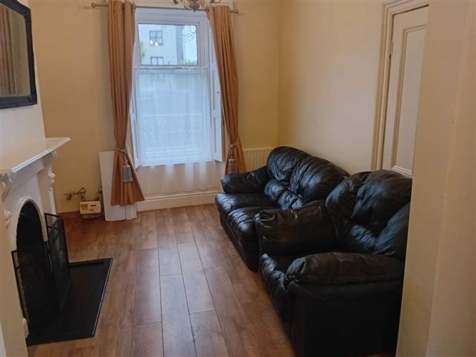 38 Chapel Street, Dundalk, County Louth