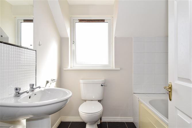 32 Frenchpark, Oranmore, Co. Galway