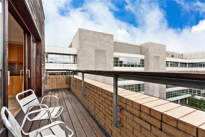 16 Block 8, Clarion Quay, IFSC, Dublin 1