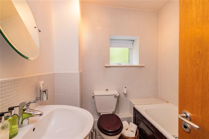 Apt 122 Griffith Hall, Glandore Road, Drumcondra, Dublin 9