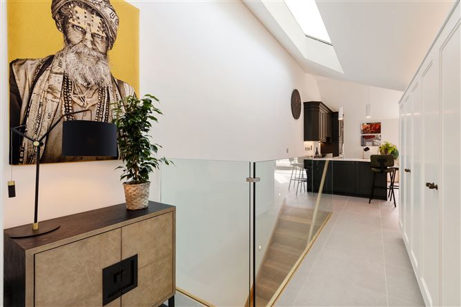 98 Baggot Lane, Ballsbridge, Dublin 4