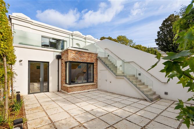 98 Baggot Lane, Ballsbridge, Dublin 4