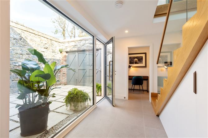 98 Baggot Lane, Ballsbridge, Dublin 4