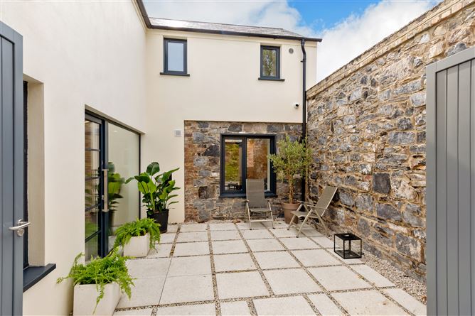 98 Baggot Lane, Ballsbridge, Dublin 4