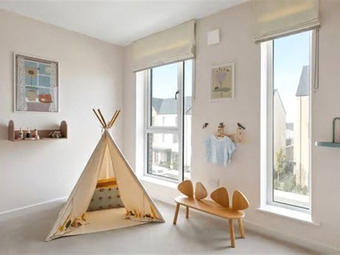 https://photos-a.propertyimages.ie/media/1/3/7/4904731/fd721795-40d2-402e-a501-a7e9e281e47c_l.jpg