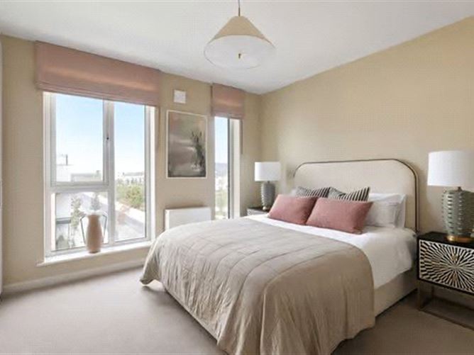 https://photos-a.propertyimages.ie/media/1/3/7/4904731/fd721795-40d2-402e-a501-a7e9e281e47c_l.jpg