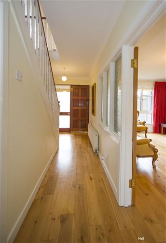 https://photos-a.propertyimages.ie/media/1/3/7/4943731/3fa6156b-ab60-419b-8c93-6ca719f66049_l.jpg