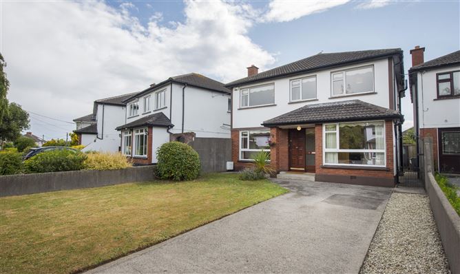https://photos-a.propertyimages.ie/media/1/3/7/4943731/3fa6156b-ab60-419b-8c93-6ca719f66049_l.jpg
