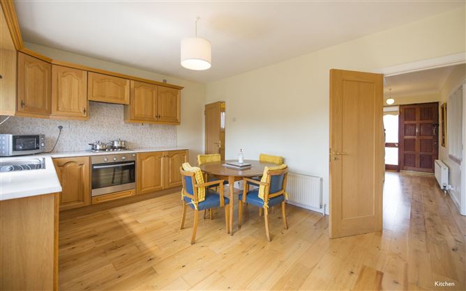https://photos-a.propertyimages.ie/media/1/3/7/4943731/3fa6156b-ab60-419b-8c93-6ca719f66049_l.jpg