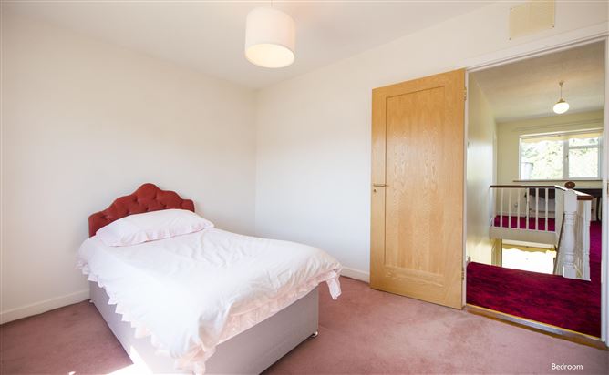 https://photos-a.propertyimages.ie/media/1/3/7/4943731/3fa6156b-ab60-419b-8c93-6ca719f66049_l.jpg