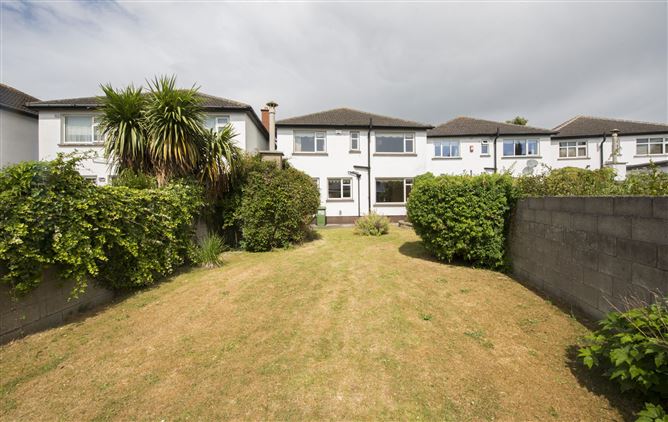 https://photos-a.propertyimages.ie/media/1/3/7/4943731/3fa6156b-ab60-419b-8c93-6ca719f66049_l.jpg