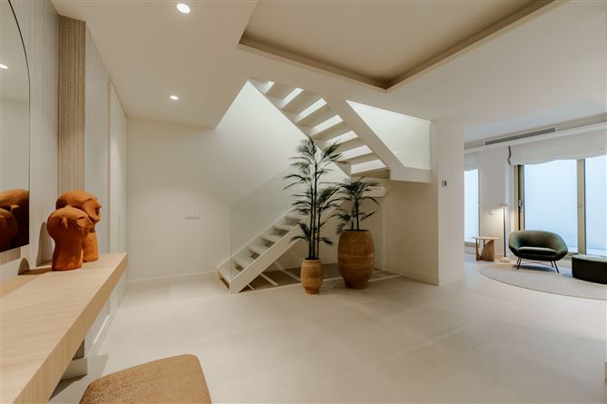 {name:Malaga, codeiso:MA}, Marbella, Marbella Golden Mile, Benalús, Spain - COSTA-01180P