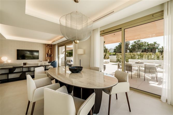 {name:Malaga, codeiso:MA}, Marbella, Marbella Golden Mile, Benalús, Spain - COSTA-01180P