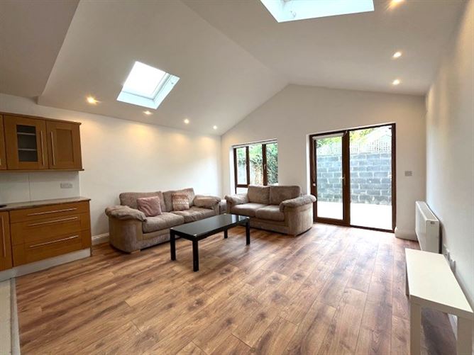 Castlefield Court, Knocklyon, Dublin 16