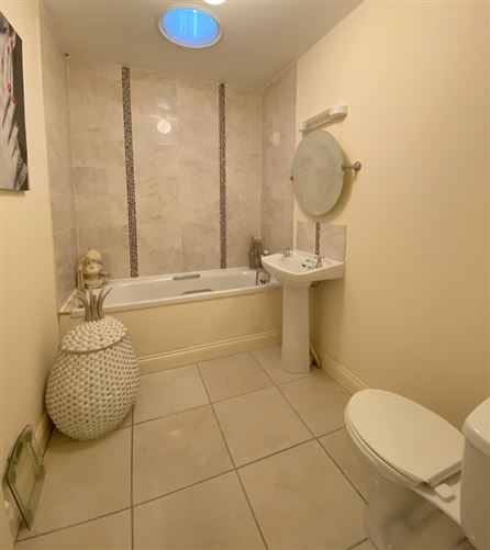 6 Cluain Mullan, Castlepollard, Westmeath