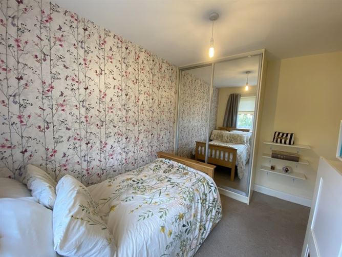 6 Cluain Mullan, Castlepollard, Westmeath