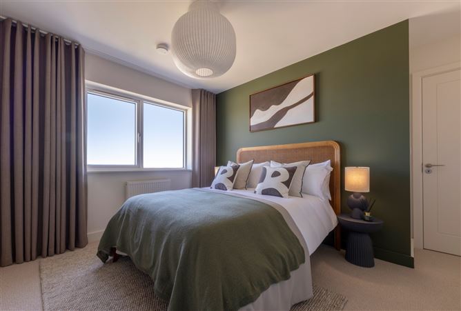https://photos-a.propertyimages.ie/media/1/3/7/4971731/fd423d6b-f2e9-4688-a7e1-f76cc3333ebe_l.jpg