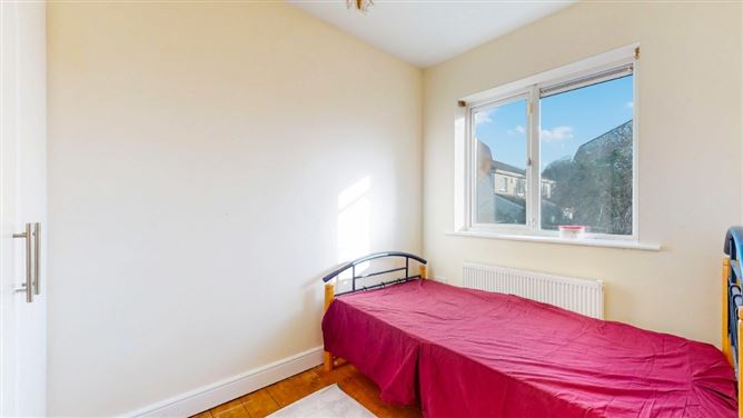 27 Ballyowen Square, Lucan, Dublin