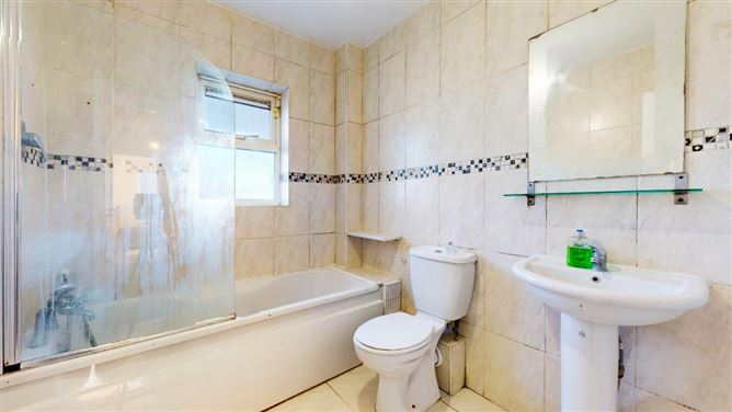 27 Ballyowen Square, Lucan, Dublin