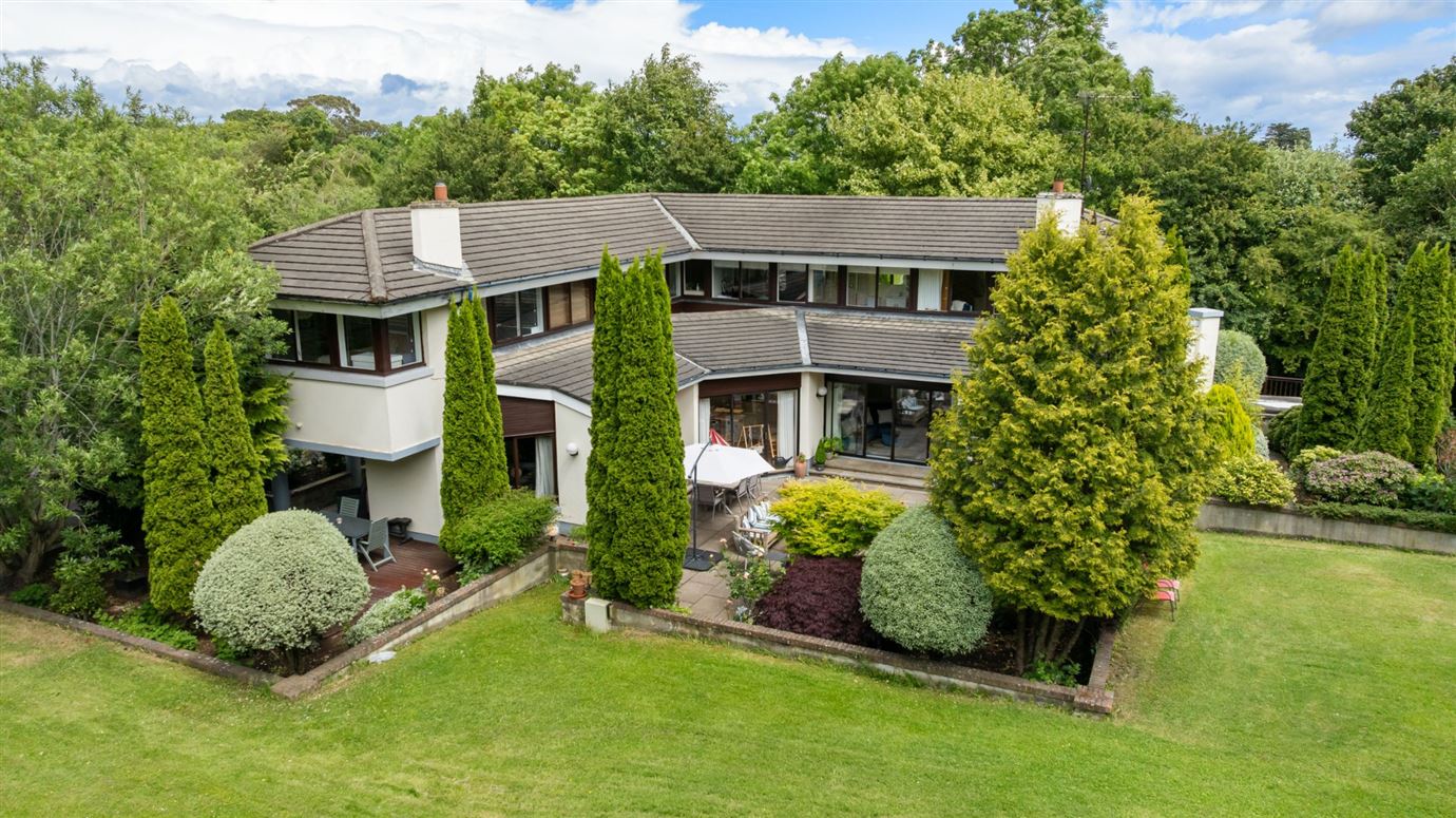 La Rochelle, Ferndale Road, Rathmichael, Dublin 18