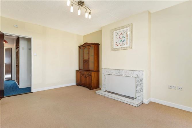 Photo 5 of 20 — 65 Cherrywood Grove, Clondalkin, Dublin 22
