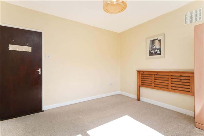 Photo 10 of 20 — 65 Cherrywood Grove, Clondalkin, Dublin 22