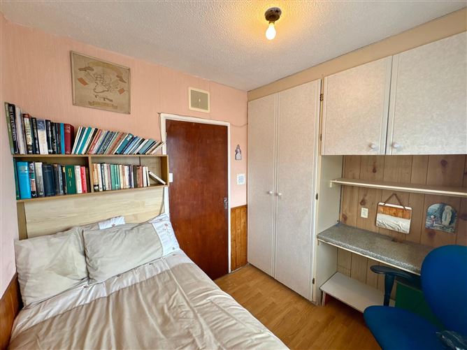 Photo 15 of 25 — 31 Redwood Close, Kilnamanagh, Dublin 24