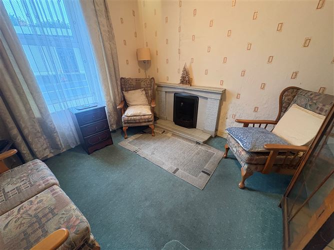 No. 5 Riverview Terrace, Ennistymon, Clare
