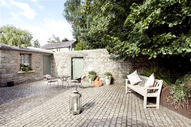 Raffin, 1 Raglan Lane, Ballsbridge, Dublin 4