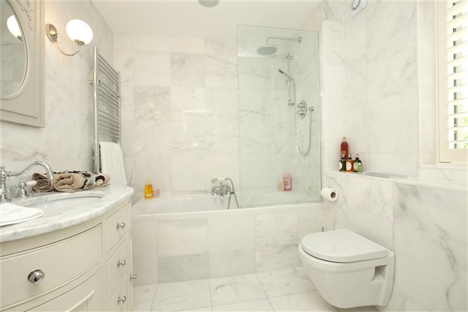Raffin, 1 Raglan Lane, Ballsbridge, Dublin 4