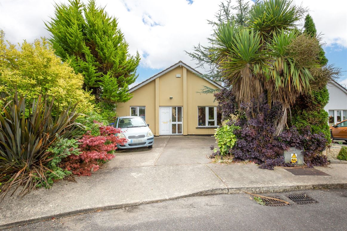 24 Hazelwood, Blackwater, Co. Wexford