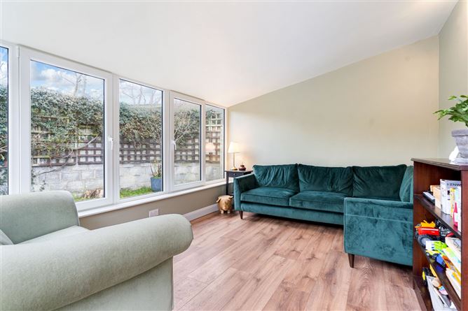 24 Castle Court, Killiney, Co. Dublin