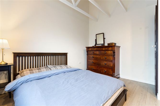 24 Castle Court, Killiney, Co. Dublin