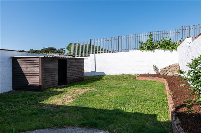 33 Silver Dale Estate, Kilcoursey, Clara, Co. Offaly