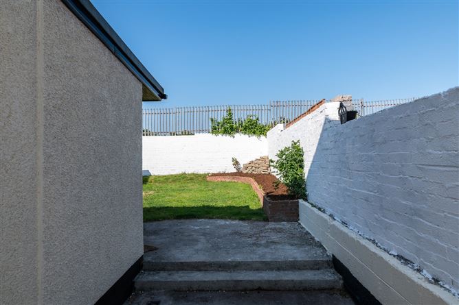 33 Silver Dale Estate, Kilcoursey, Clara, Co. Offaly