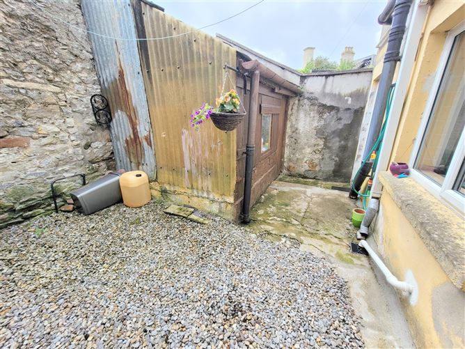 19 Church Street Cahir, Cahir, Tipperary